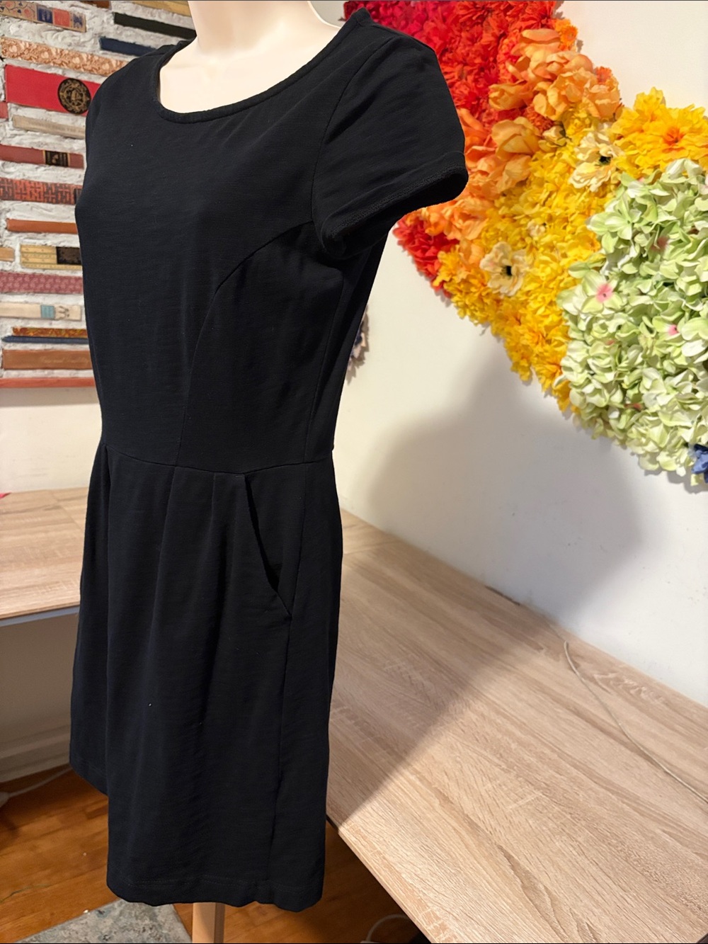 Boden Pocket Dress Black Minimalist 💯 Cotton - Picture 4 of 8